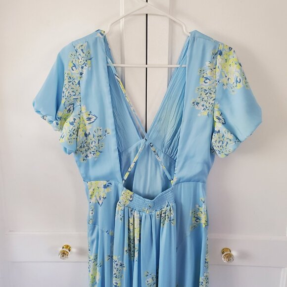 Women’s Free People Laura Midi Dress in Blue Floral - Picture 5 of 9